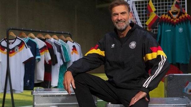 Jürgen Kloop asumió en Alemania y avisó: "Si se meten con mi familia y no la dejan en paz, me iré"