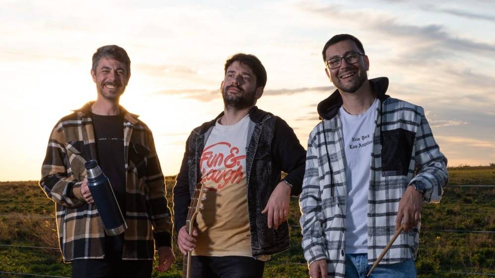 Kumara, renovado, toca en un espacio cultural independiente