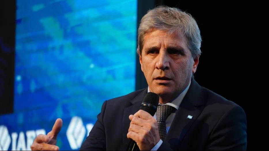 Caputo sobre la reforma del Banco Central: “La más importante de los últimos cien años”