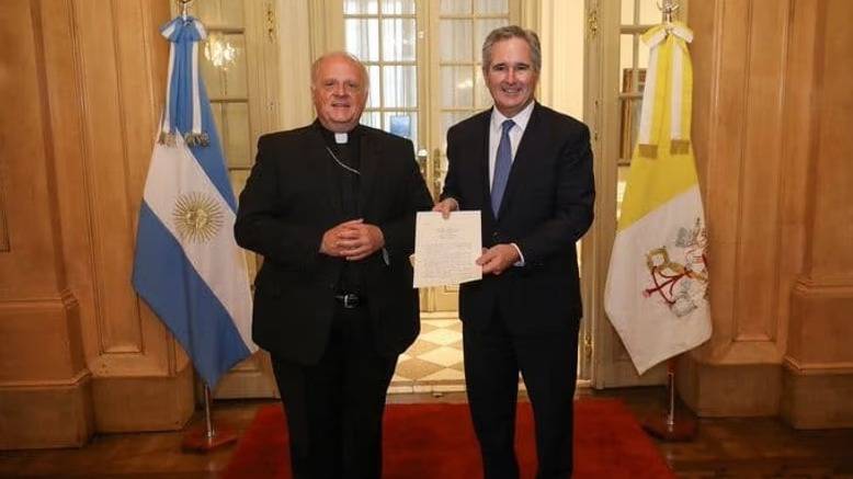 Avanza la visita del papa León XIV a la Argentina: Milei recibe las cartas credenciales del nuncio