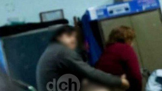 Vicedirector se film teniendo sexo en una escuela y ser