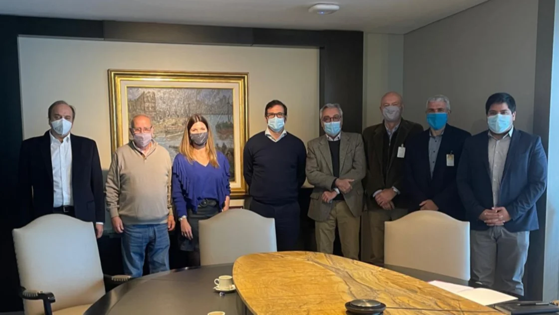 Convenio entre Pampa Energía y Siemens para potenciar la formación de profesionales