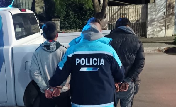 Dos Detenidos Por Robar Una Casa En El Barrio Kilómetro 5 La Nueva 