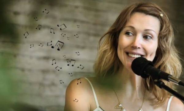 La cantante Paola Sansolini presenta el espectáculo "Mi Tierra" - La Nueva