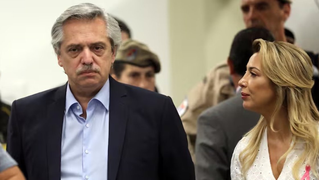 Condena unánime del arco político a Alberto Fernández por las fotos de la denuncia de Fabiola Yañez Condena unánime del arco político a Alberto Fernández por las fotos de la denuncia de Fabiola Yañez