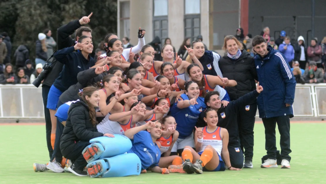 ¡Dale campeón! El Sub 16 de Bahía ganó la final y dio la vuelta olímpica en casa