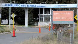 Nueva medida de fuerza de gremios aeronáuticos: en Bahía, un vuelo cancelado y otro con demoras