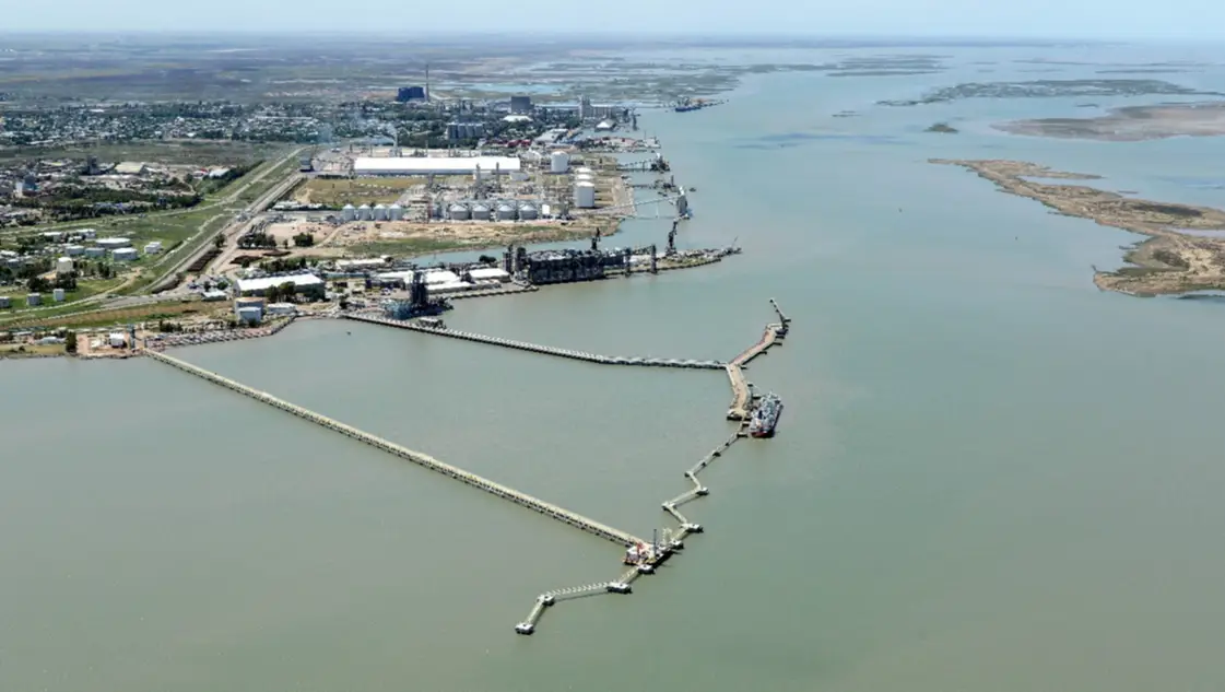 Bahía Blanca se proyecta como hub exportador de líquidos del gas