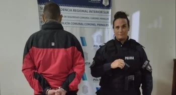 Coronel Pringles: fue a reclamar por su sobrino preso y lo arrestaron por amenazar a la policía