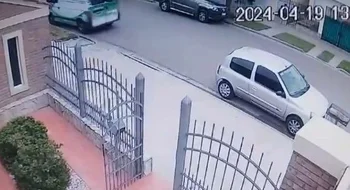 Ambulancieros van a juicio por la caída mortal de un hombre de una camilla