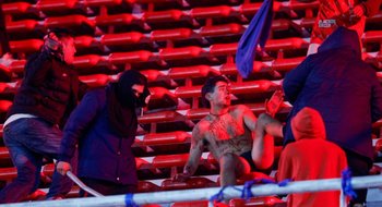 Graves incidentes en Independiente y Universidad de Chile: partido cancelado e imágenes estremecedoras
