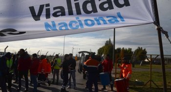 Triunfo de la oposición en el inicio de la sesión en el Senado: rechazaron cinco decretos de Javier Milei