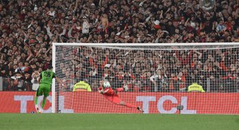 River eliminó a Libertad por penales y jugará con Palmeiras en cuartos de final