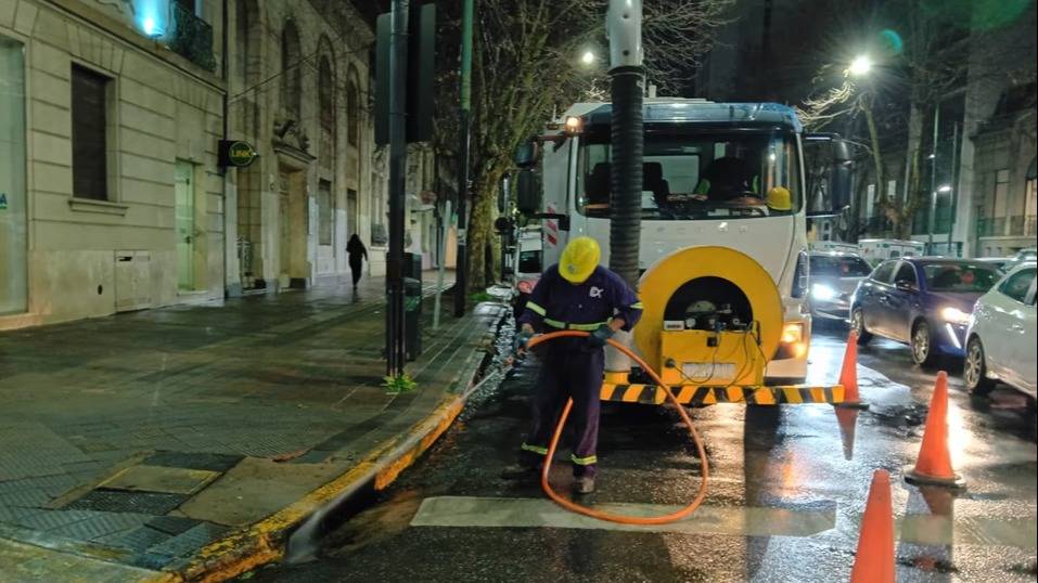 Las intensas lluvias en La Plata dejaron zonas totalmente anegadas