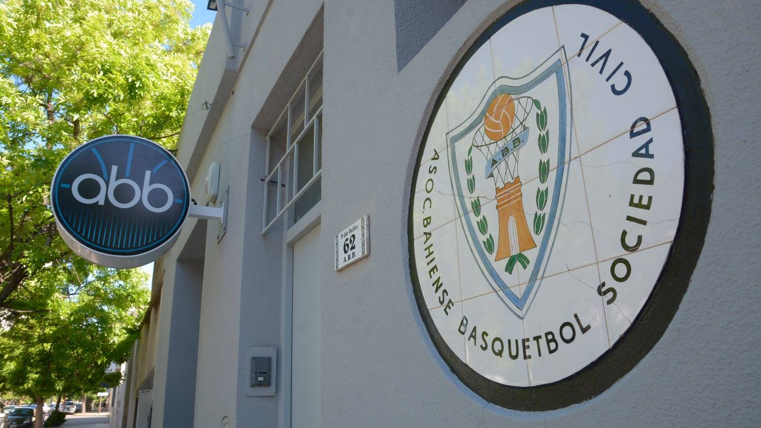 La Asociación Bahiense de Básquetbol saludó a "La Nueva." en un nuevo aniversario
