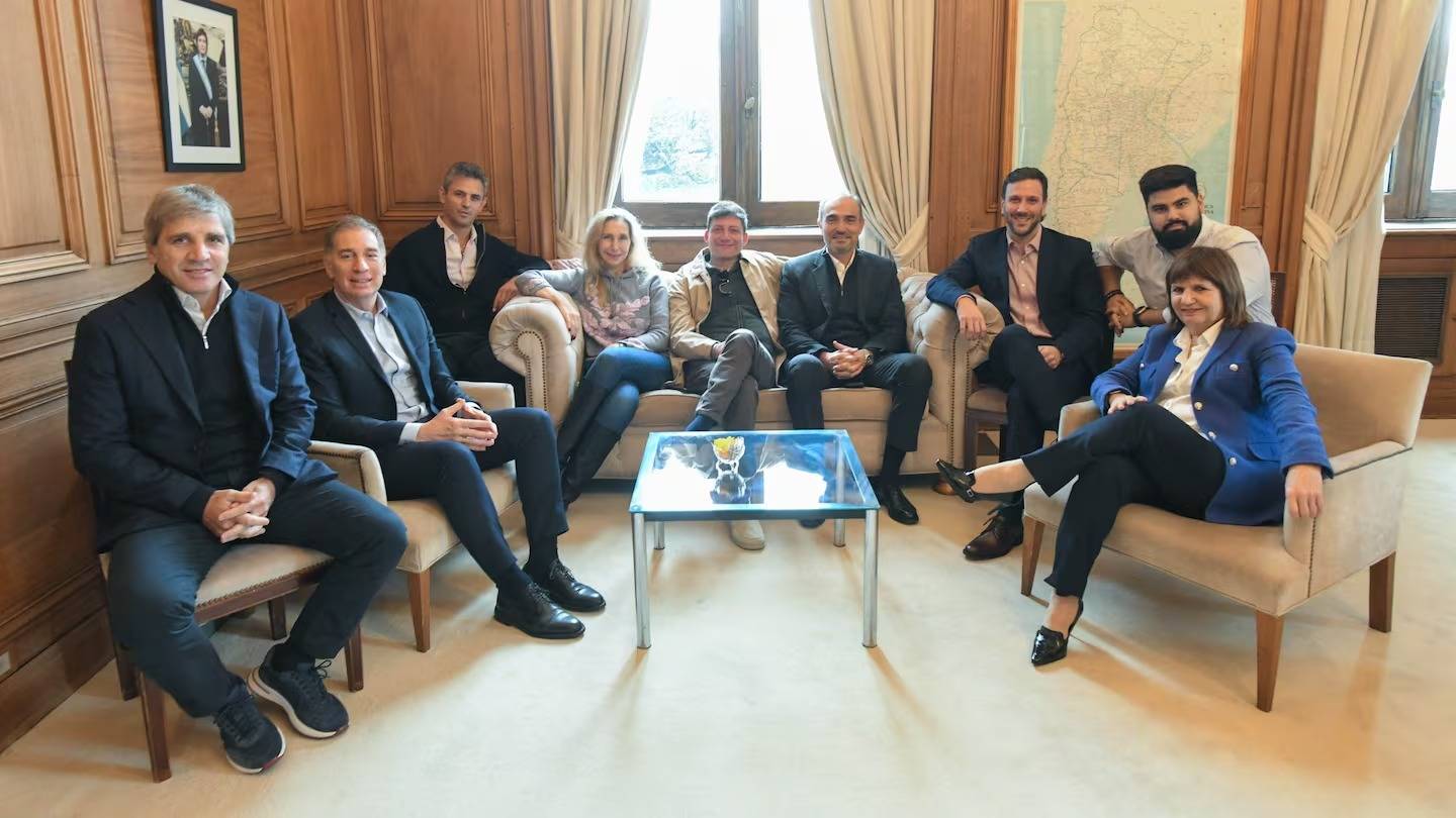 El Gobierno reúne a la mesa política para terminar de definir los cambios en la ley de Propiedad Privada