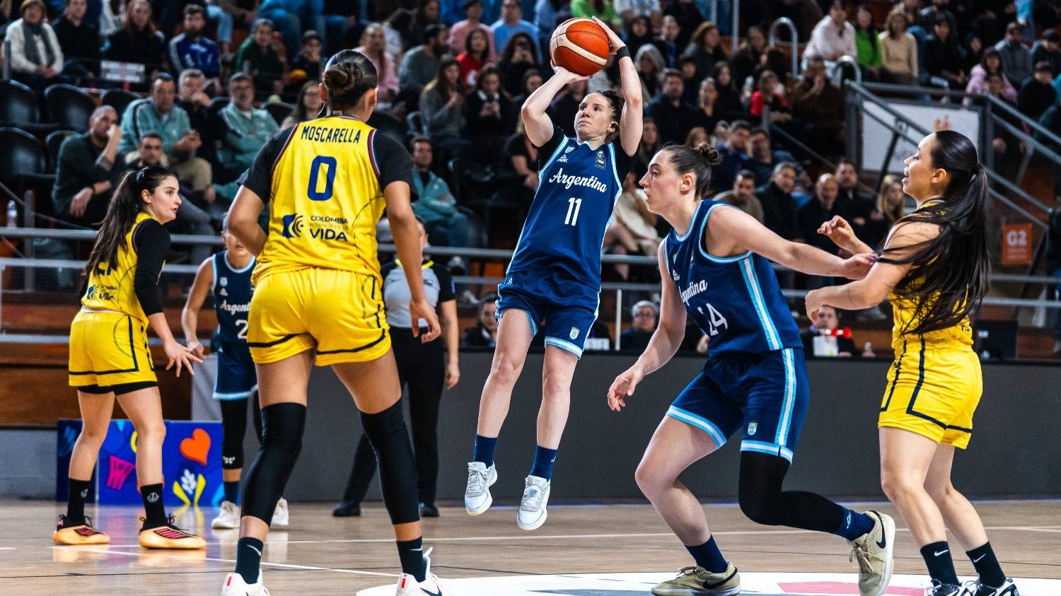 Argentina debutó con un contundente triunfo en el Sudamericano Femenino