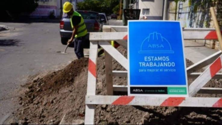 Recambio de cañerías: ABSA interrumpirá el suministro este miércoles en un sector de la ciudad