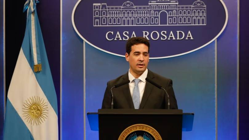 Ravier afirmó que el Gobierno nacional aplicará sanciones por el paro portuario