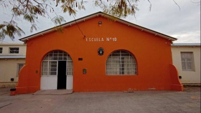 Robaron una bomba de agua en una escuela primaria de Cerri