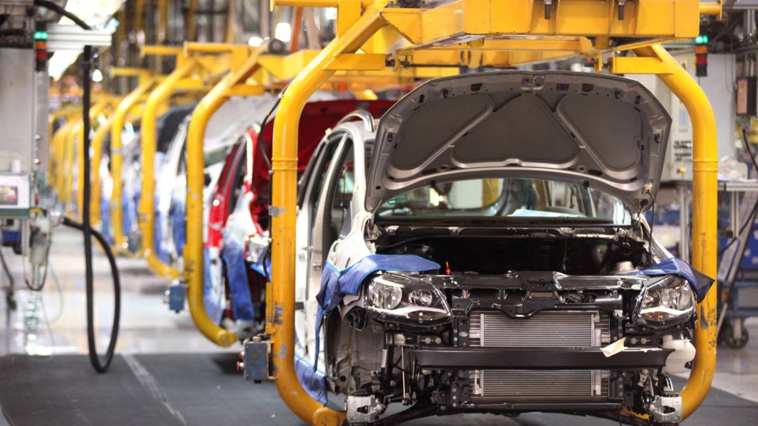 Producción a la baja, exportación en alza: números de la industria automotriz
