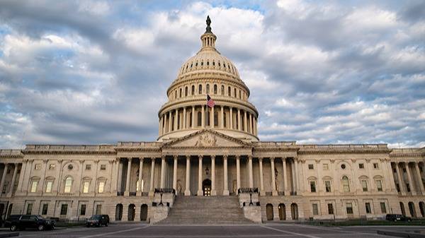 Senado de Estados Unidos aprobó un proyecto de ley para evitar el cierre del Gobierno