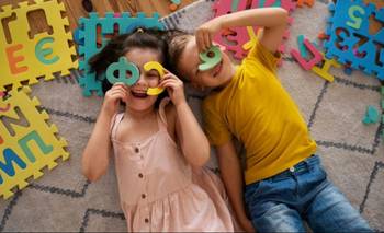 No más "infancias": Milei reglamentó la vuelta del "Día del Niño"