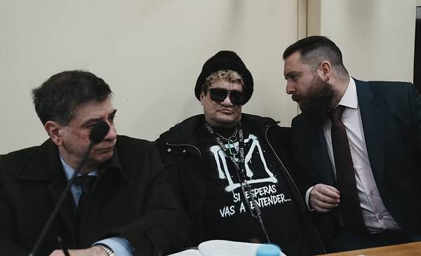 Primera audiencia del juicio a Pity Álvarez: se durmió, dibujó y dijo que declarará más adelante