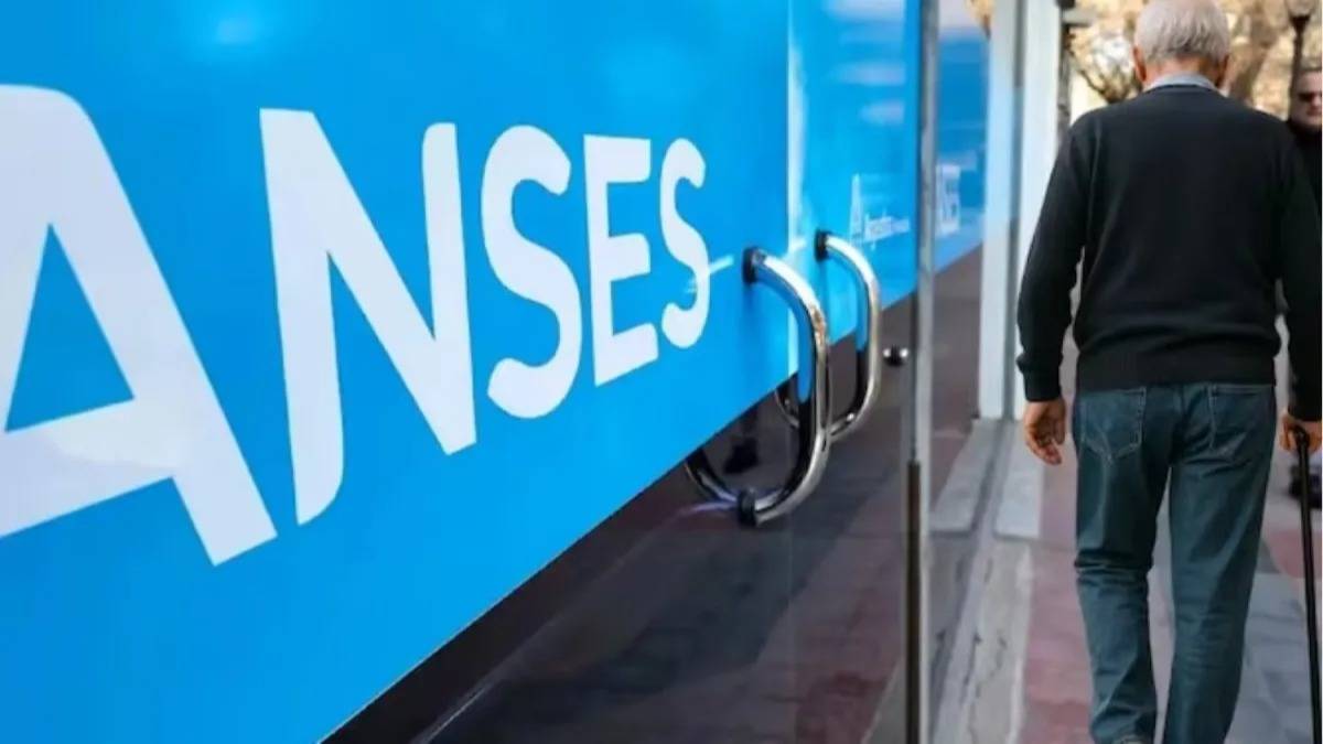 Cuánto aumentarán las jubilaciones, la AUH y otras asignaciones en septiembre, tras el dato de inflación