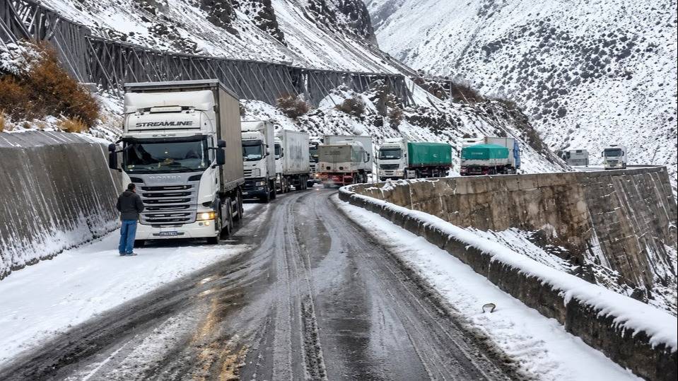 Nieve y ráfagas de 160 km/h: el Cristo Redentor cumple un mes cerrado y no hay perspectivas de reapertura