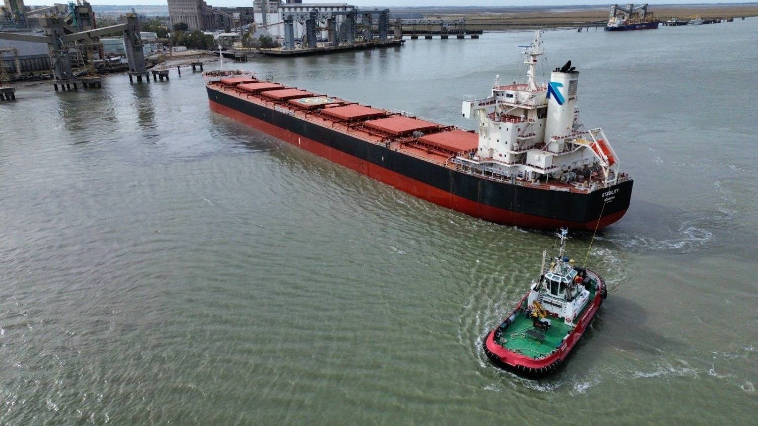 El puerto de Bahía Blanca prepara una fuerte serie de embarques de granos y subproductos