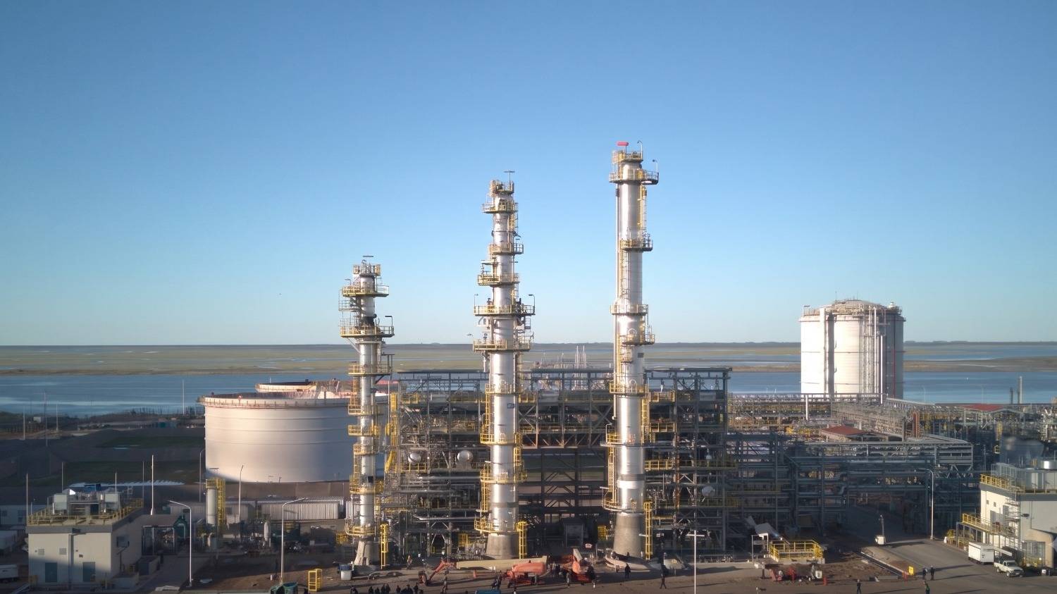 Compañía Mega amplía su escala en Bahía Blanca al ritmo de Vaca Muerta