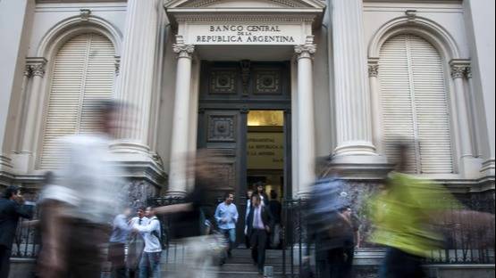El Banco Central reglamentó los créditos en dólares a empresas: cómo acceder y a qué tasa se ofrecen