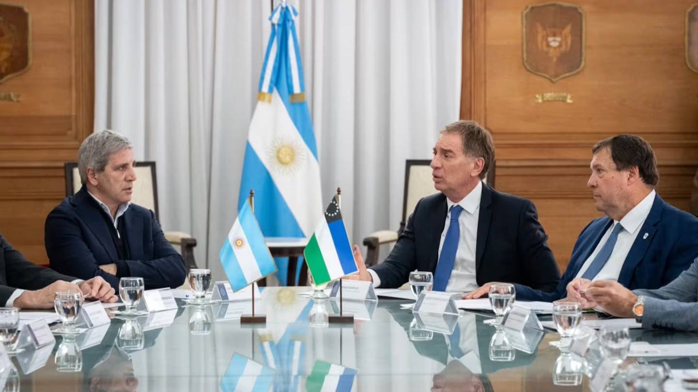 El Gobierno avanza en el traspaso de rutas a las provincias mientras mantiene negociaciones con los gobernadores dialoguistas