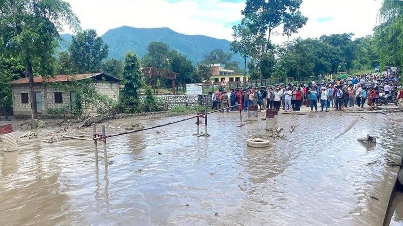 Inundaciones en Nepal: 332 muertos y 1400 desaparecidos