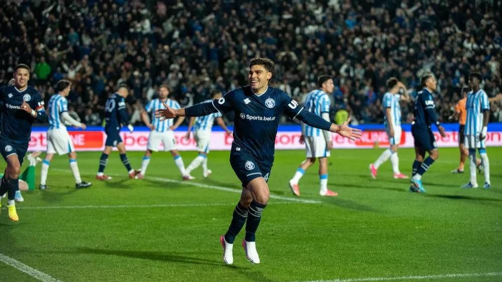 Independiente Rivadavia lo dio vuelta ante un Racing que no levanta cabeza