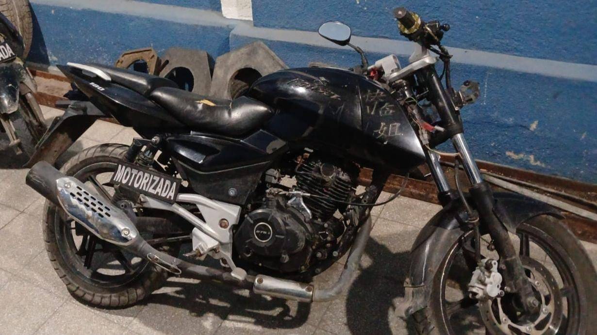Capturan a dos menores que intentaban robar motocicletas en UPCN