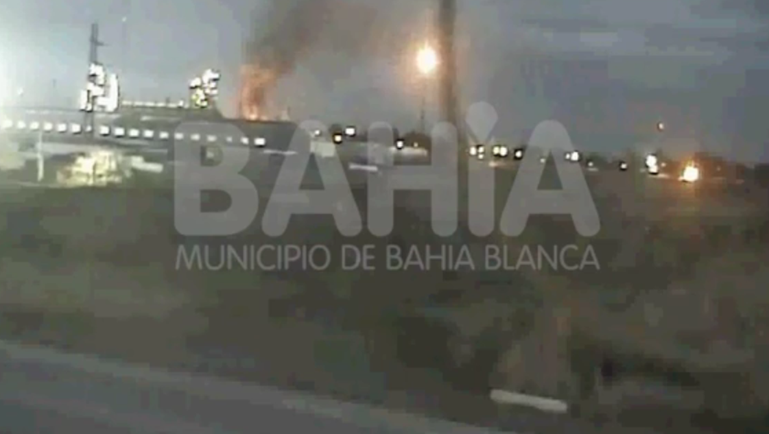 Video: así fue el comienzo del incendio en la refinería