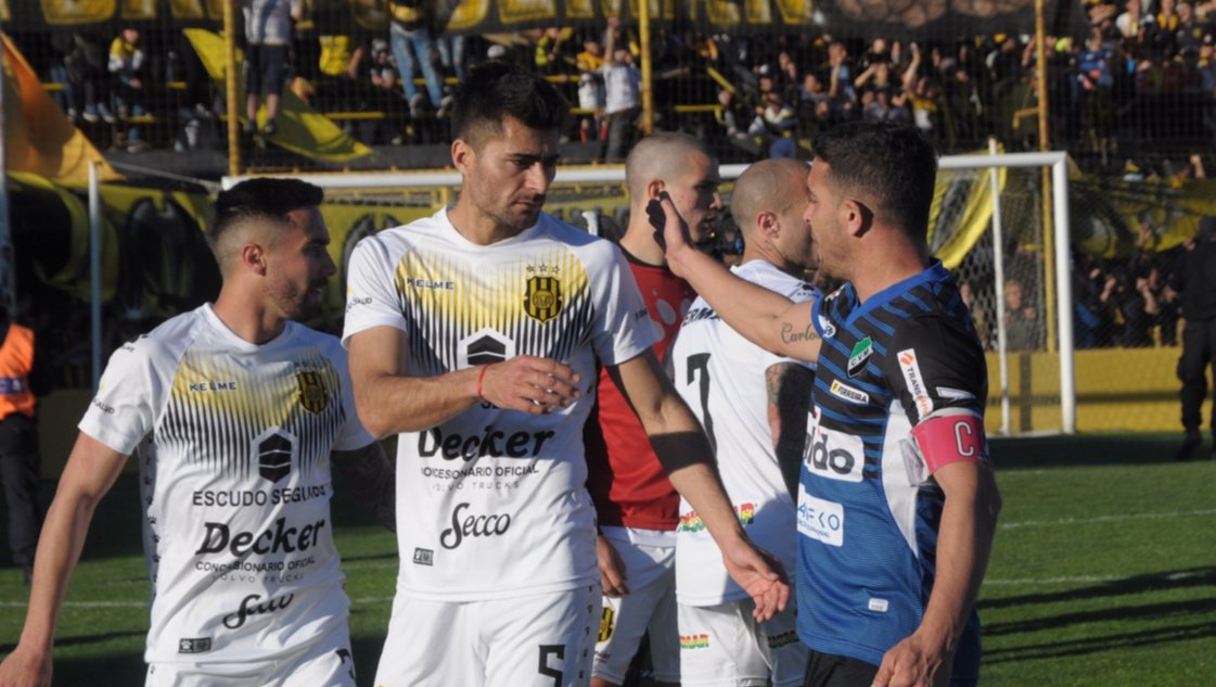Números, curiosidades, datos y perlitas que dejó el clásico entre Olimpo y Villa Mitre