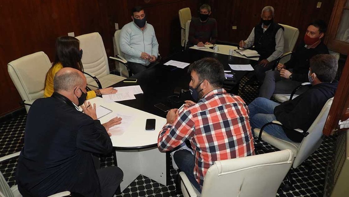 Por la primavera, cerrarán Pehuen Co y pondrán límite horario para circular por Punta Alta Por la primavera, cerrarán Pehuen Co y pondrán límite horario para circular por Punta Alta