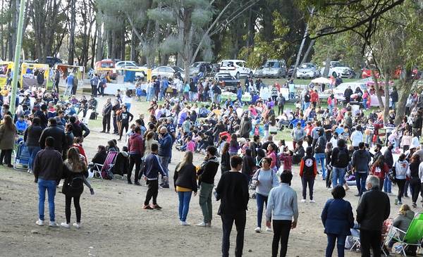 Festejo de la primavera en el Parque San Martín - La Nueva