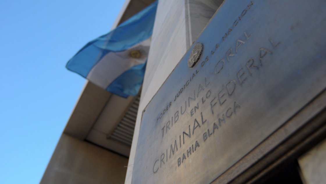 Acuerdan una pena en suspenso para un profesor acusado de abuso sexual Acuerdan una pena en suspenso para un profesor acusado de abuso sexual