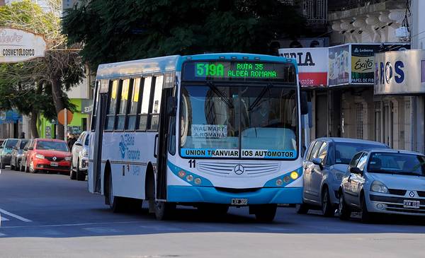Cortes y cambio de recorridos de micros por las Glorias del TC - La Nueva