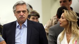 Alberto Fernández filtra chats con su exsuegra donde hablan del supuesto alcoholismo de Fabiola Yáñez