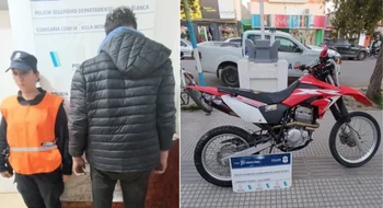 Hacía maniobras en una rueda con su moto en la plaza de Villa Mitre y escapó de la policía