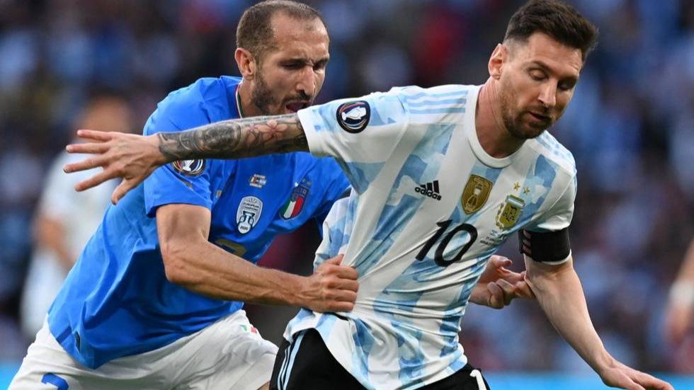 El fútbol que unió a Italia y Argentina llega a Bahía Blanca con música e historias