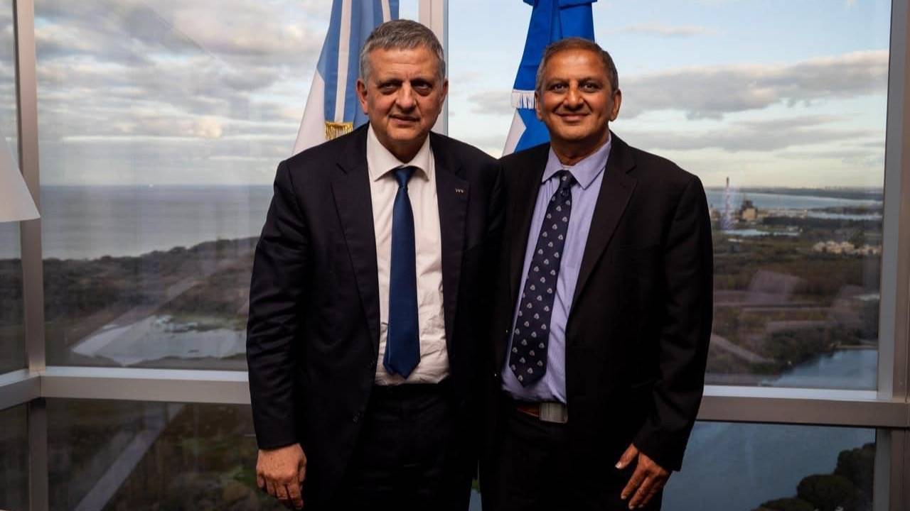 Horacio Marín se reunió con Dharmesh Mehta, Executive Chairman de Corva