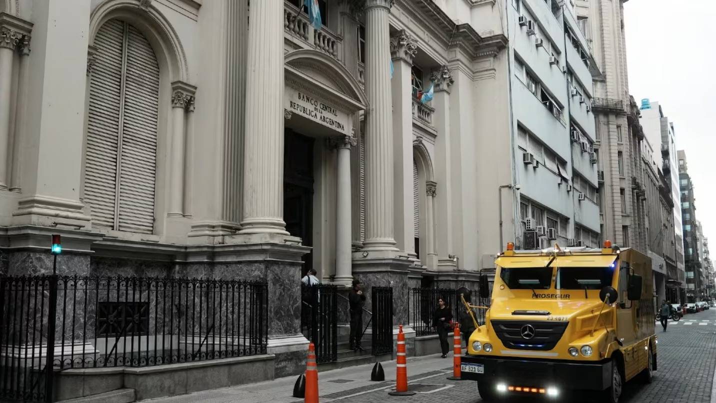 Morosidad: bancos dan de baja créditos de “deudores irrecuperables” y podrían perder $4,4 billones