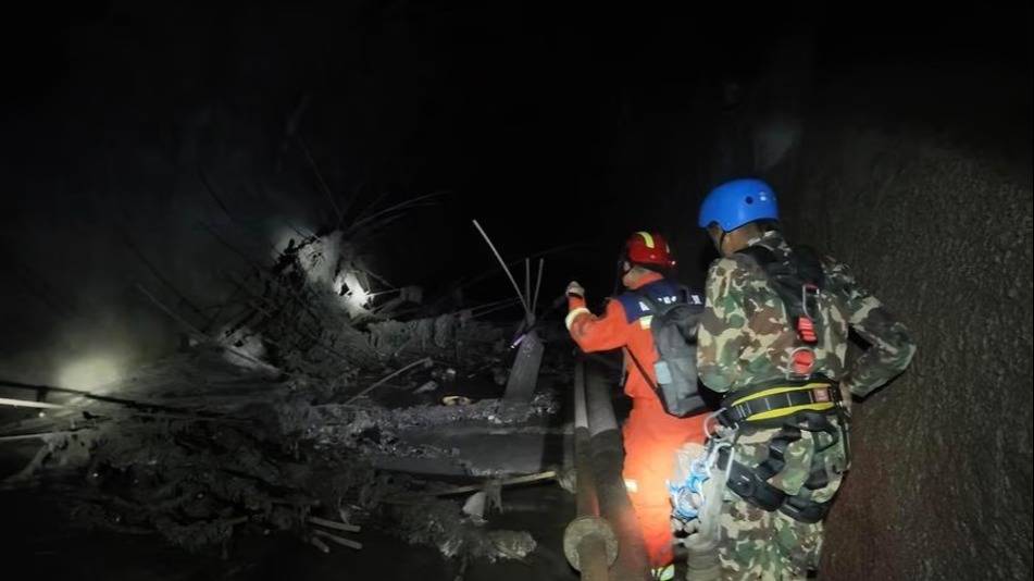 Tragedia en Nepal: asciende a 1.118 la cifra de muertos y hay 4.858 desaparecidos