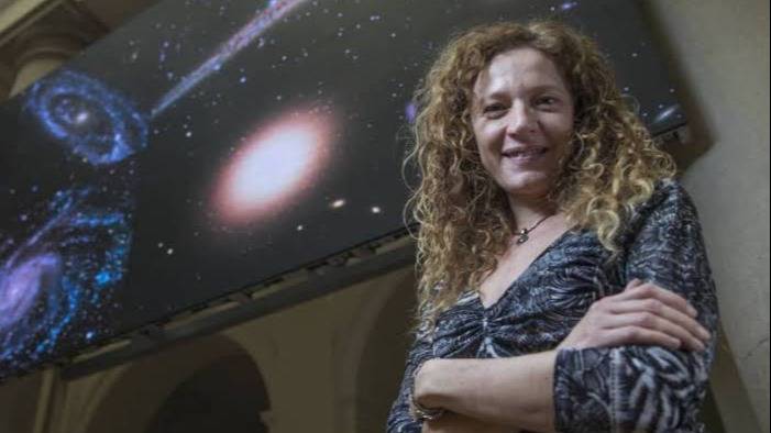 Puro orgullo: una científica bahiense recibió el máximo premio en astrofísica 
